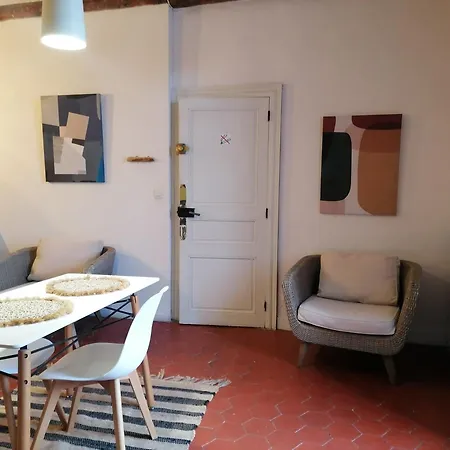 Zoralie Apartment *